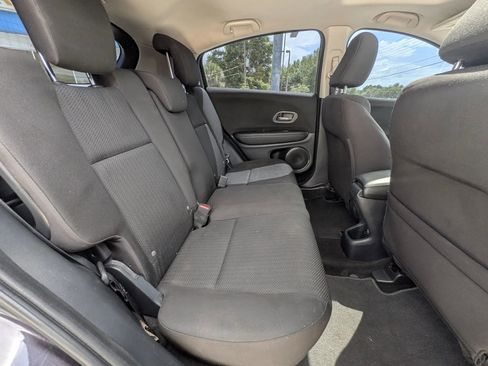 Used 2018 Honda HR-V EX image 13