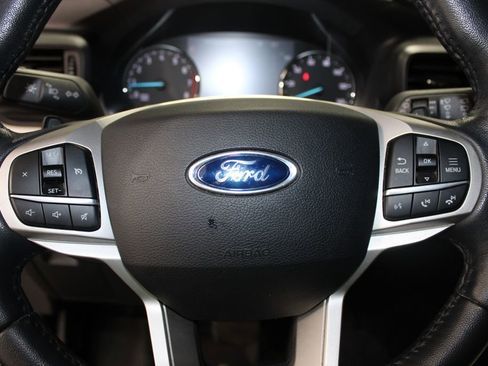 Used 2021 Ford Explorer XLT w/ Class III Trailer Tow Package image 29