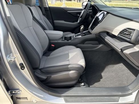 Certified 2025 Subaru Outback Premium image 15