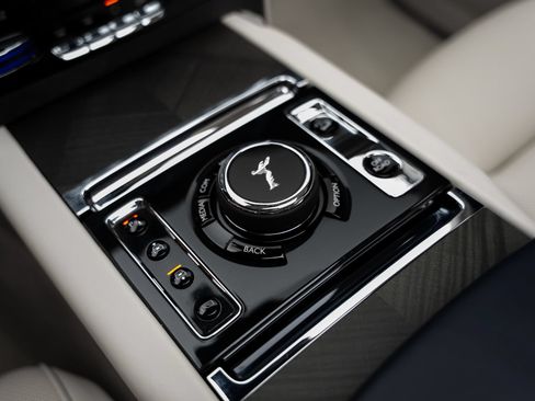 Used 2019 Rolls-Royce Cullinan AWD/4WD image 54