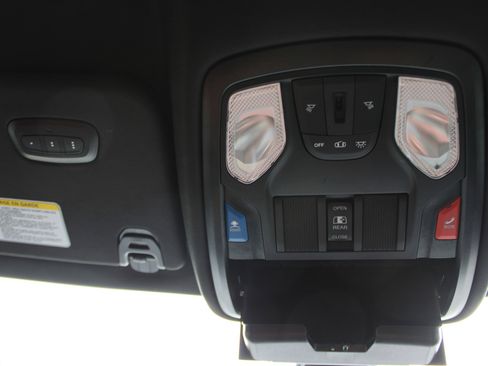 Used 2023 RAM 1500 Big Horn image 29