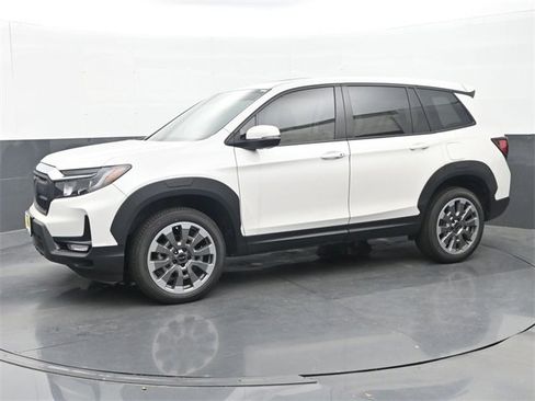 New 2025 Honda Passport EX-L image 4