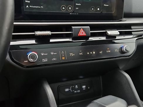 Certified 2026 Kia Sportage SX FWD image 16