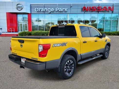 Used 2017 Nissan Titan PRO-4X AWD/4WD image 2