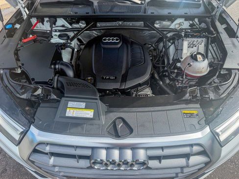 Used 2019 Audi Q5 2.0T Premium w/ Convenience Package AWD/4WD image 24