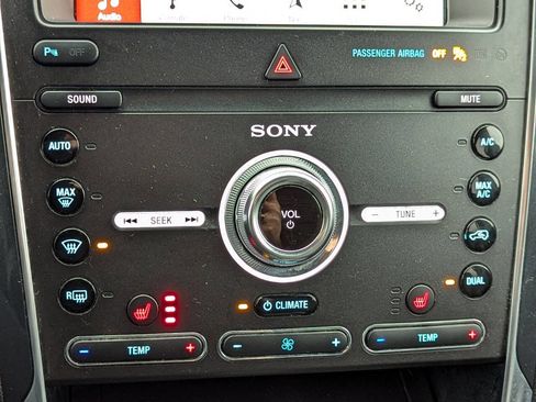 Used 2019 Ford Explorer Sport image 23