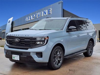 New 2026 Ford Expedition Platinum w/ Stealth Appearance Package