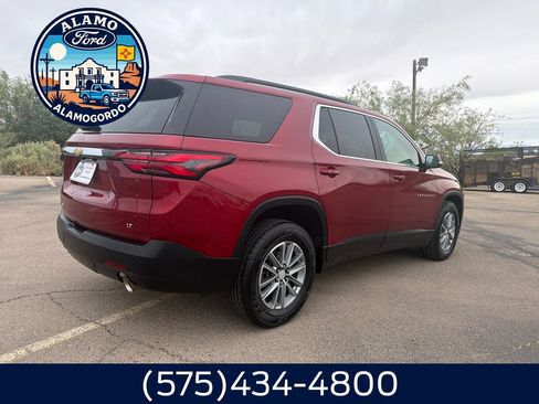 Used 2023 Chevrolet Traverse LT AWD/4WD image 5