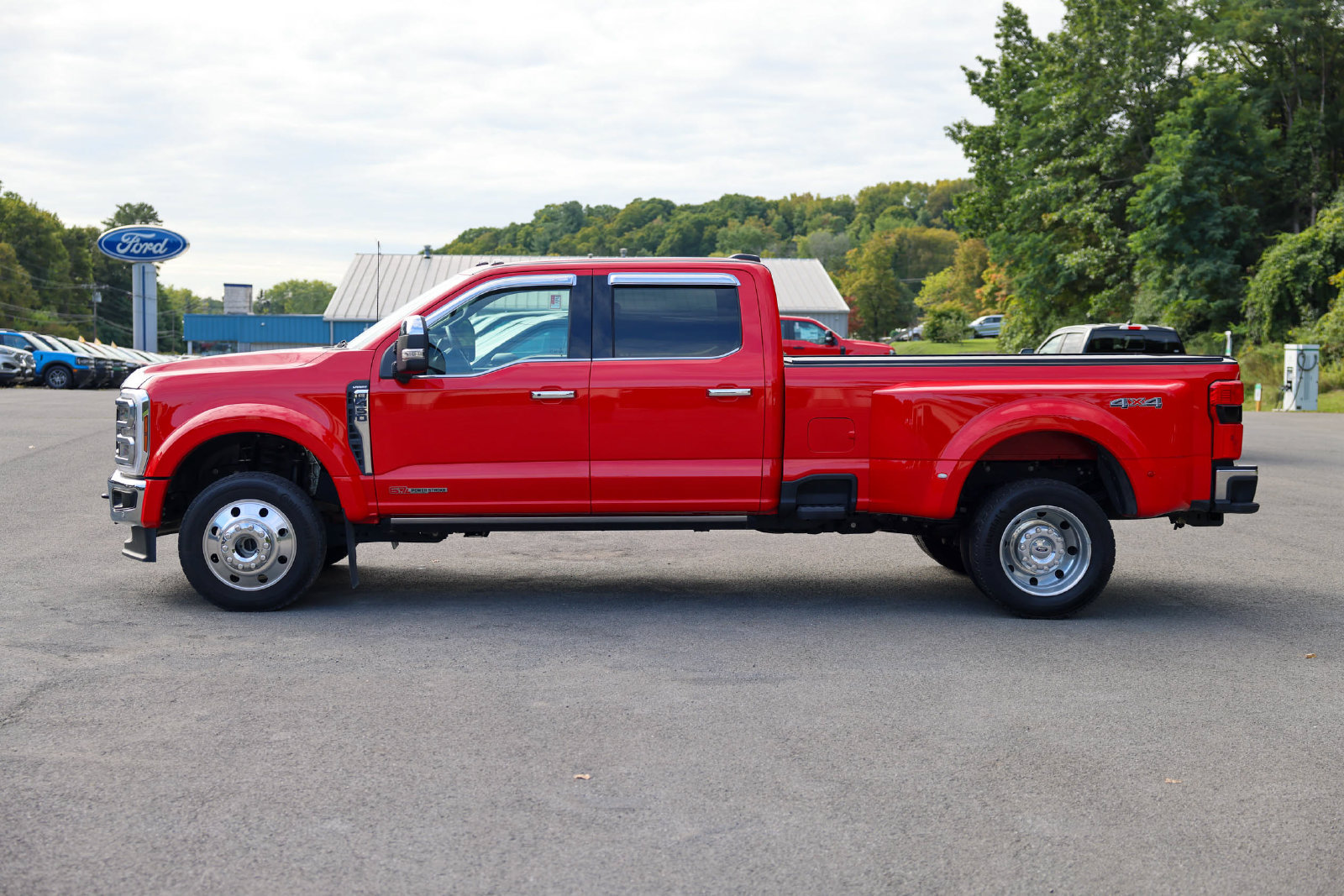 Used 2025 Ford F450 Lariat w/ Lariat Ultimate Package AWD/4WD image 8
