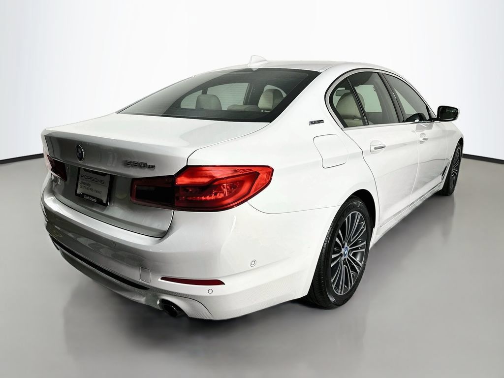 Used 2018 BMW 530e RWD image 9