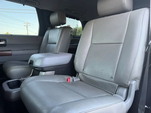 Used 2016 Toyota Sequoia Platinum AWD/4WD image 13