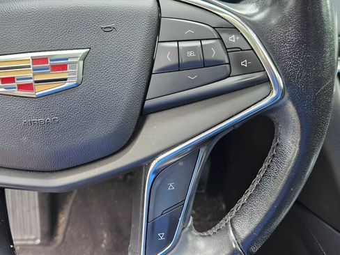 Used 2019 Cadillac XT5 Luxury FWD image 17