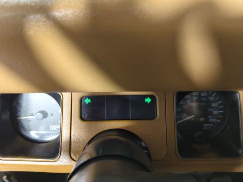 Used 1995 Jeep Wrangler S image 12