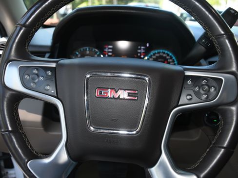 Used 2017 GMC Yukon SLT RWD image 13
