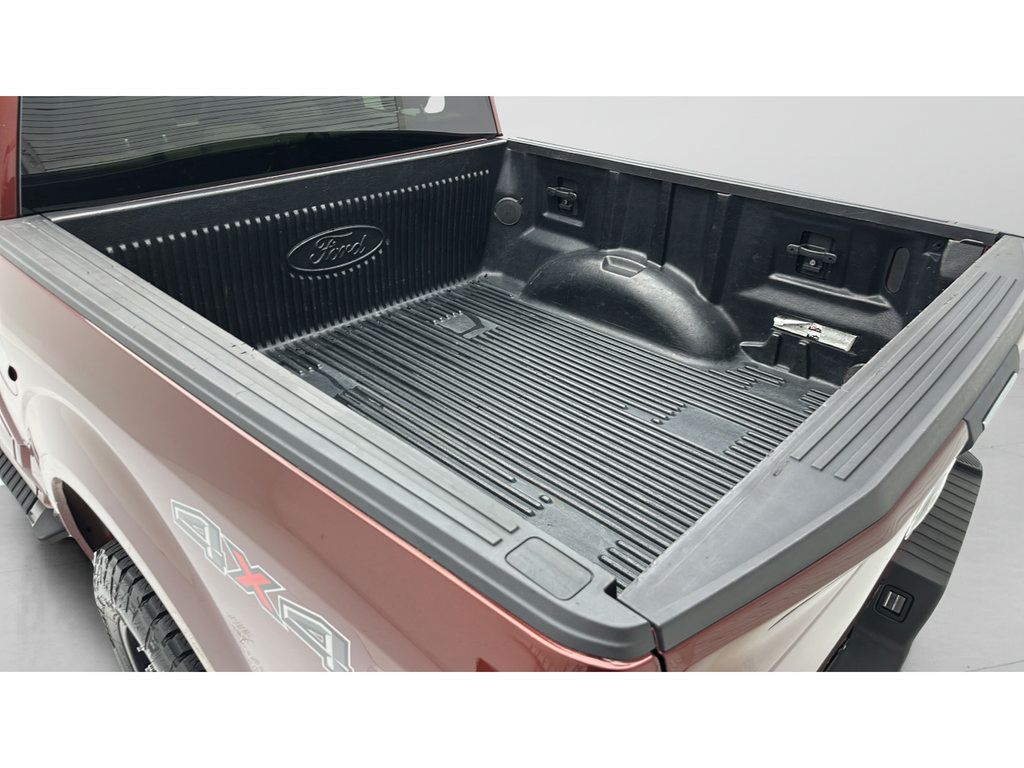 Used 2016 Ford F150 XLT w/ Equipment Group 301A Mid AWD/4WD image 9