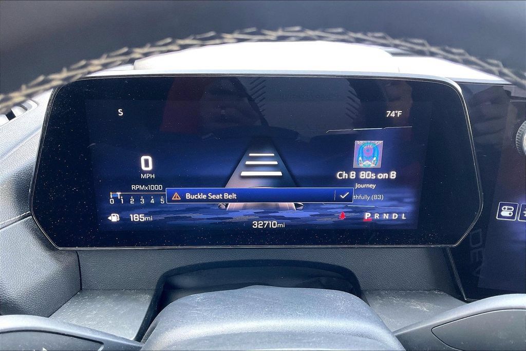 Used 2025 Chevrolet Traverse LT FWD image 20