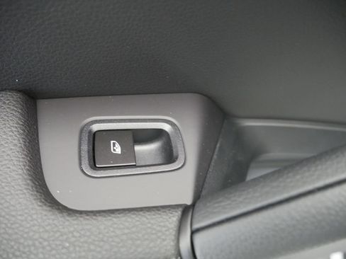 Certified 2026 Porsche Cayenne AWD/4WD image 22