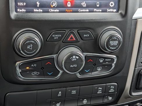 Used 2018 RAM 1500 Big Horn AWD/4WD image 37