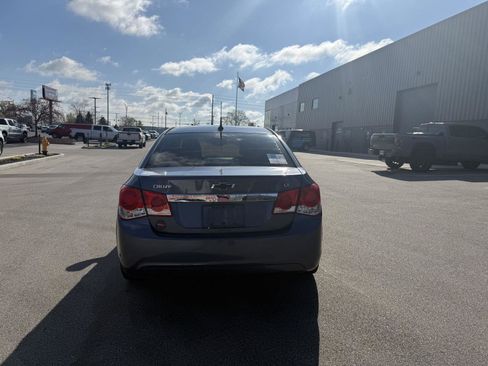 Used 2014 Chevrolet Cruze LT image 4