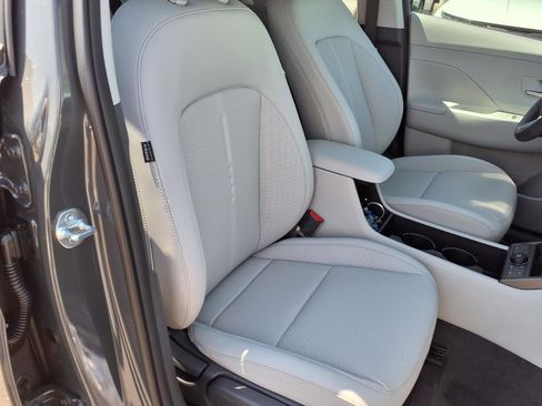 New 2026 Hyundai Kona Limited FWD image 7