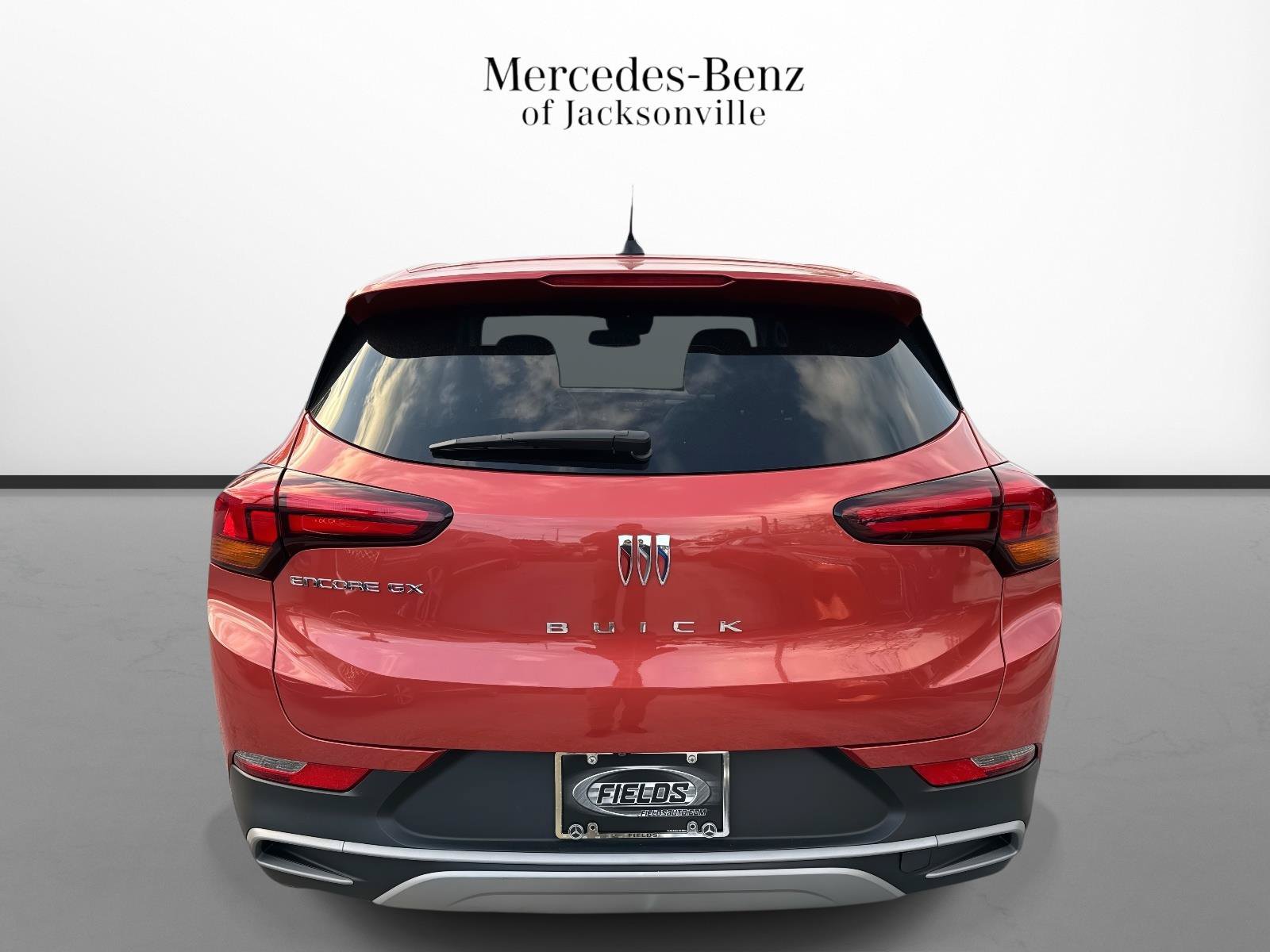 Used 2024 Buick Encore GX Preferred w/ Advanced Technology Package FWD image 4
