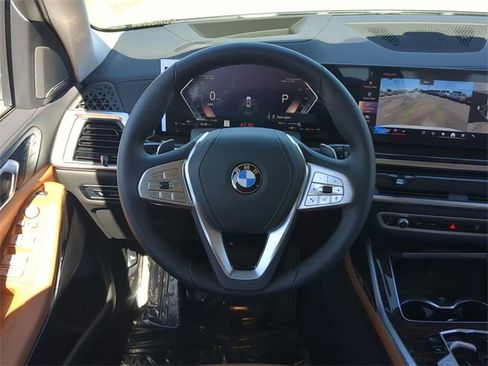 New 2026 BMW X7 xDrive40i w/ Premium Package image 20