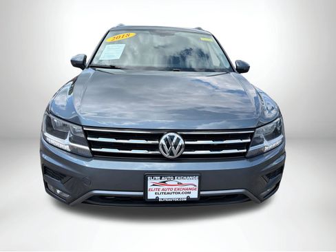 Used 2018 Volkswagen Tiguan SEL AWD/4WD image 10