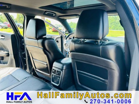 Used 2016 Dodge Charger SXT w/ AWD Plus Group image 18
