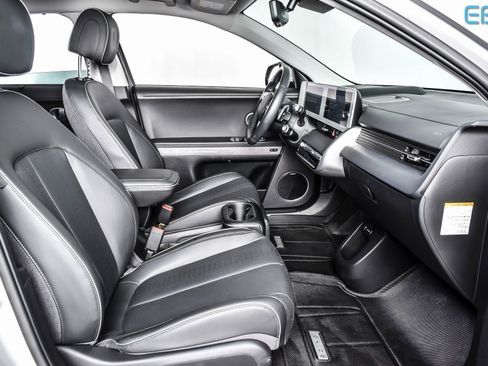 Used 2024 Hyundai Ioniq 5 Limited image 23