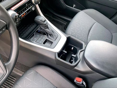 New 2025 Toyota RAV4 XLE image 7