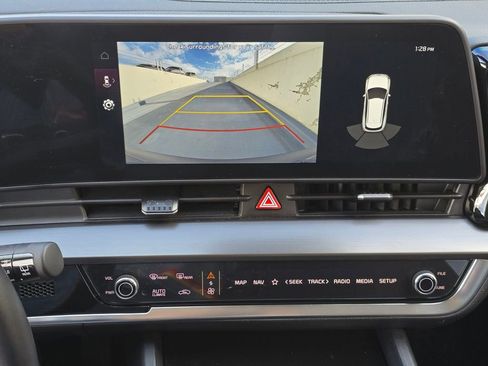 Certified 2024 Kia Sportage EX w/ EX Premium Package image 34