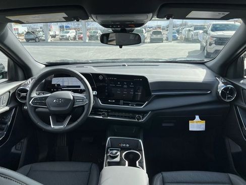 New 2026 Chevrolet Equinox LT w/ Convenience Package II image 22