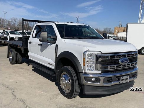 Used 2024 Ford F550 4x4 Crew Cab Super Duty image 3