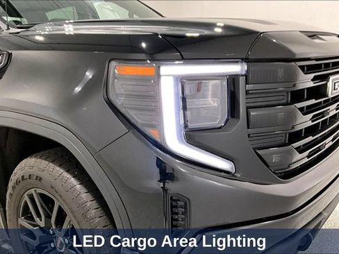 Used 2023 GMC Sierra 1500 Elevation w/ X31 Off-Road Package AWD/4WD image 42