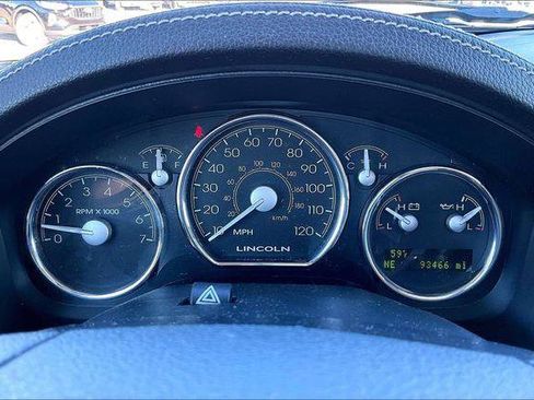 Used 2008 Lincoln Mark LT 4x4 image 15