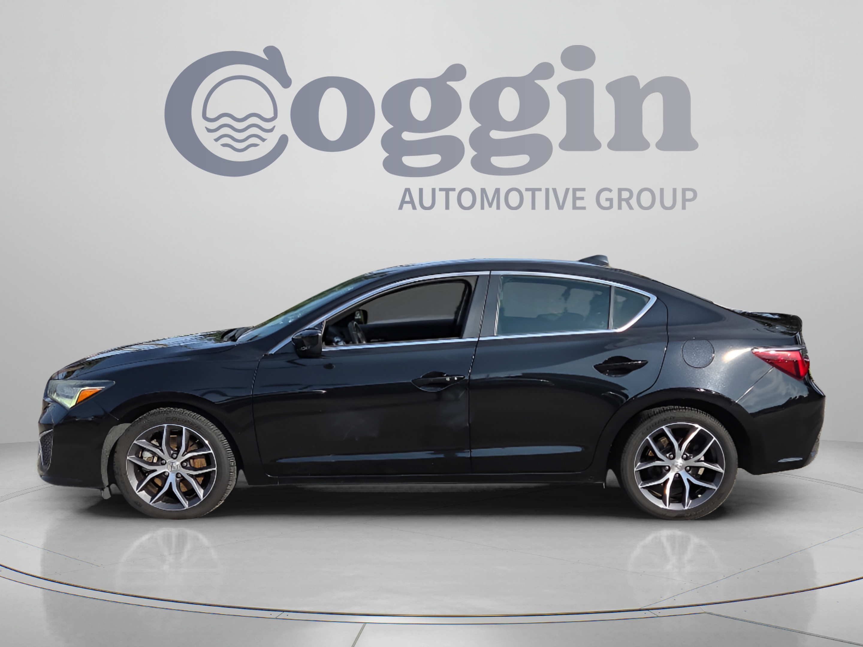 Used 2022 Acura ILX w/ Premium Package FWD image 2
