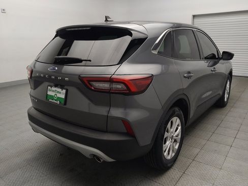 Used 2023 Ford Escape Active FWD image 9