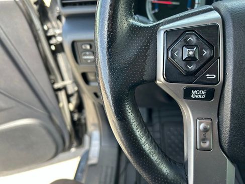 Used 2014 Toyota 4Runner SR5 image 20