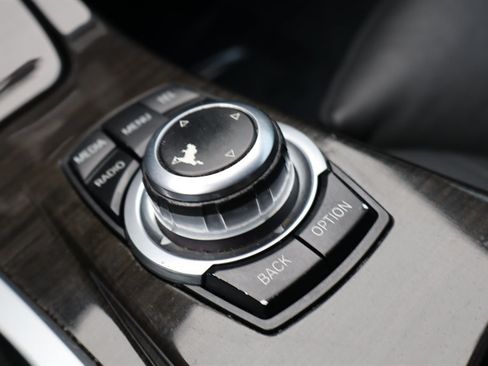 Used 2013 BMW 550i Sedan RWD image 30