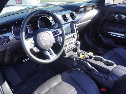 Used 2023 Ford Mustang Premium image 14