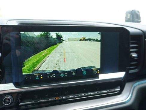 Used 2024 Chevrolet Silverado 2500 High Country w/ Technology Package image 27