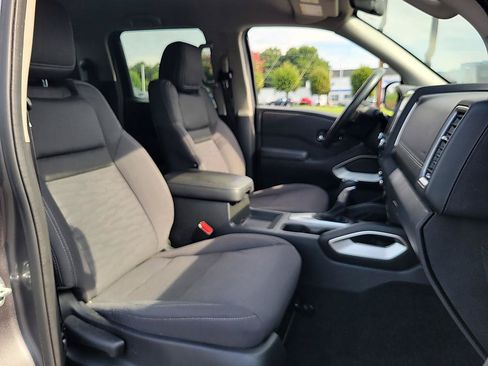 Certified 2024 Nissan Frontier SV w/ SV Convenience Package RWD image 16