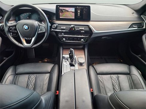 Used 2022 BMW 540i w/ Luxury Seating Package image 16
