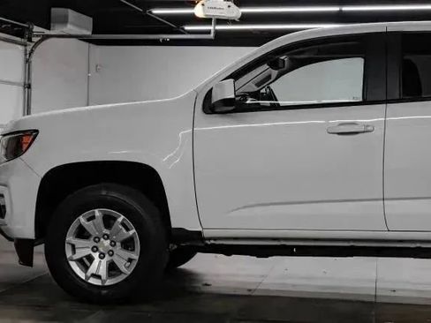 Used 2022 Chevrolet Colorado LT w/ LT Convenience Package image 16