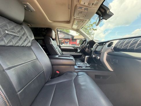 Used 2018 Toyota Tundra Platinum AWD/4WD image 25