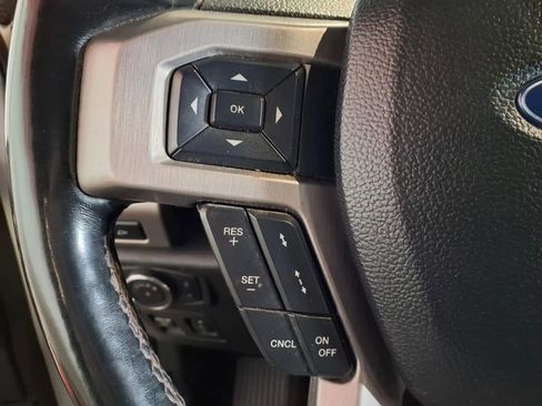 Used 2018 Ford F150 Platinum w/ Equipment Group 701A Luxury image 29