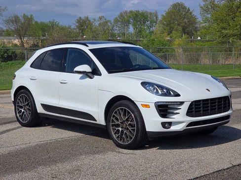 Used 2018 Porsche Macan Sport Edition image 1