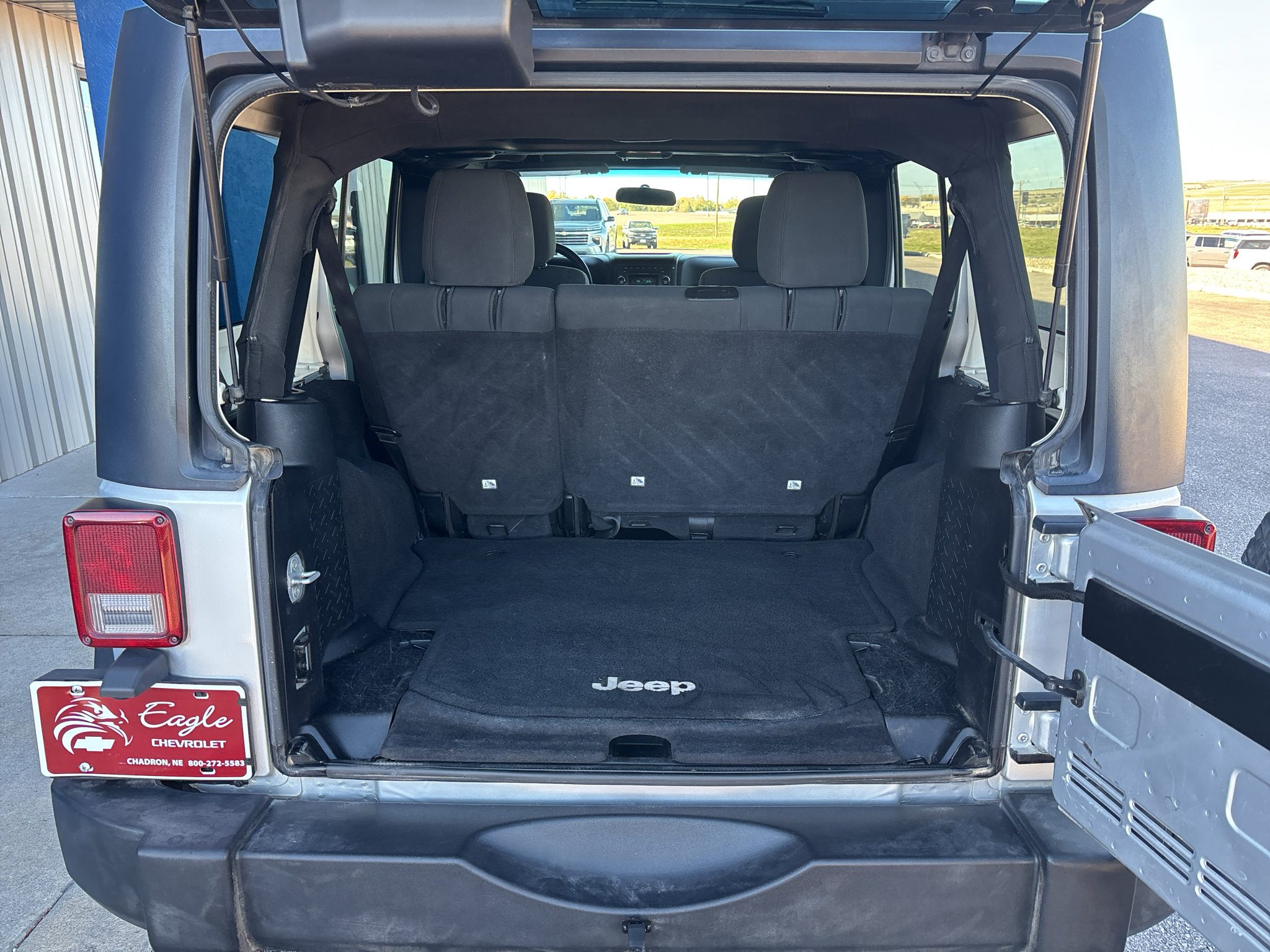 Used 2012 Jeep Wrangler Unlimited Sport AWD/4WD image 23