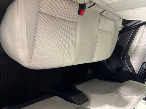 Used 2017 Subaru Forester 2.5i Premium w/ All-Weather Package image 22