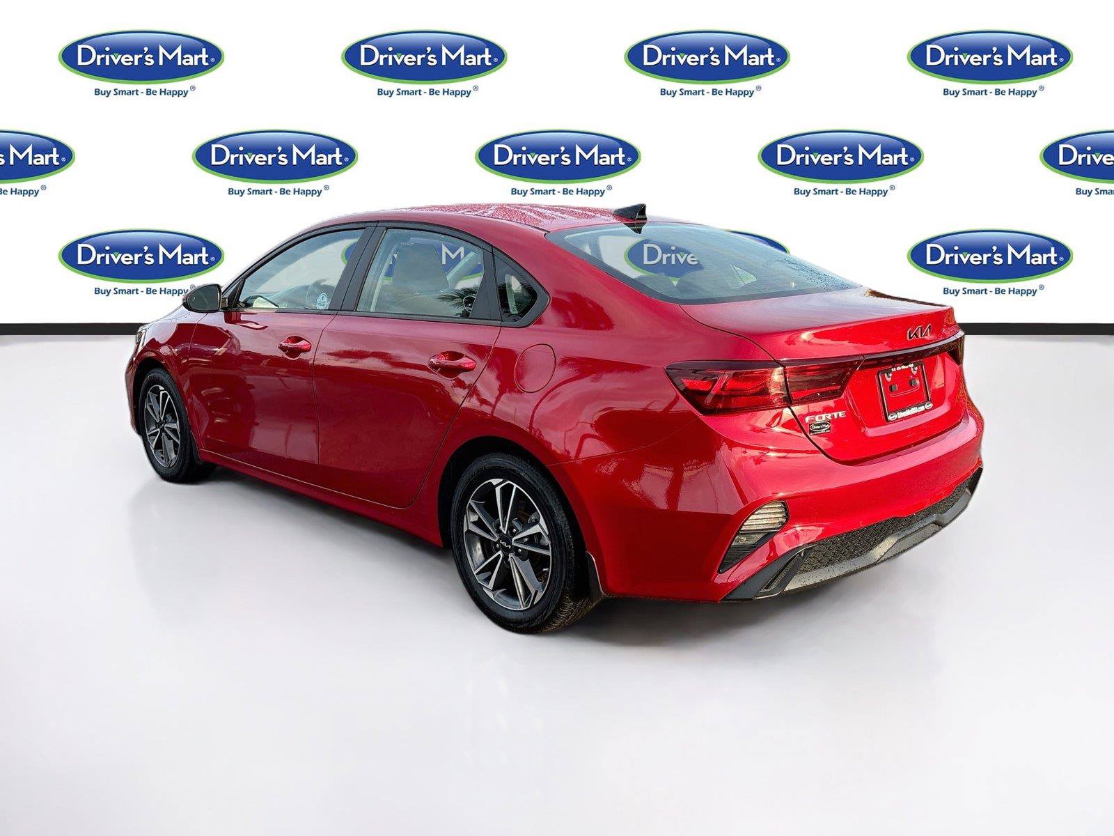 Used 2022 Kia Forte LXS w/ LXS Technology Package FWD image 5